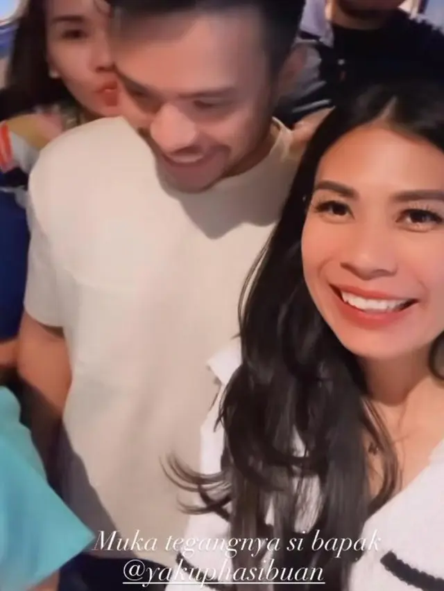 6 Gaya Jessica Mila di Detik-detik  Kelahiran Anak Pertama, Bumil Makin Glowing dengan Outfit Monokrom