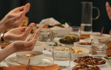 Minim Dehidrasi, Maksimal Nutrisi! Manfaat Berbuka dengan Makanan Berkuah