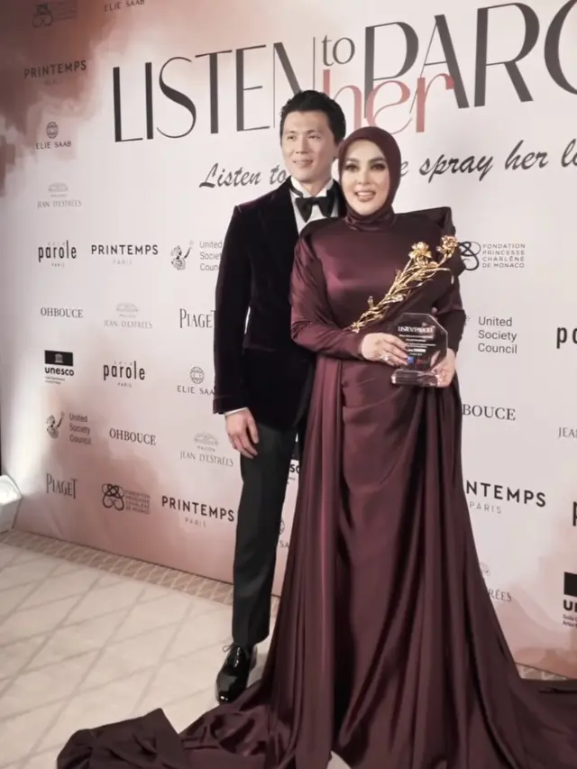 Syahrini saat Hadir di Festival Film Cannes 2025. [@princessyahrini]