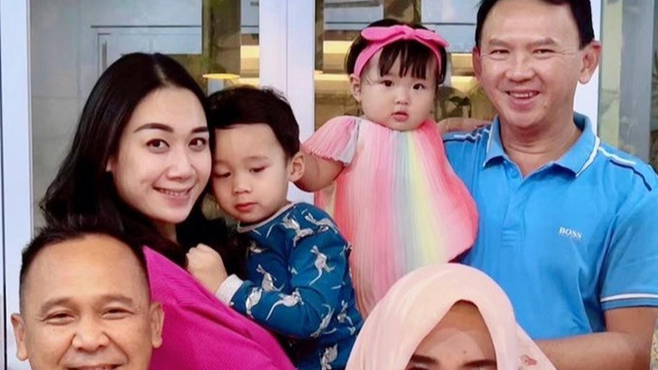 Jarang Tersorot, Intip Potret Kedekatan Puput Nastiti dengan Ayahnya yang Polisi