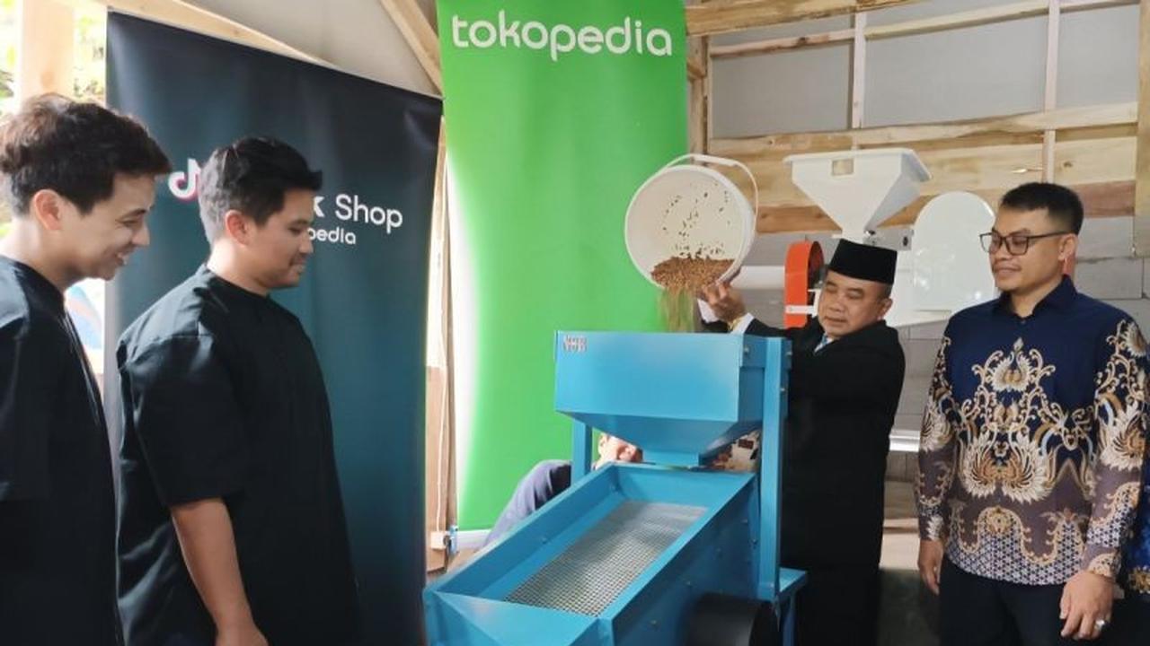 Tahukah Anda Kopi Excelsa Sumedang? Tokopedia & TikTok Shop Beri Bantuan Mesin Pengupas untuk Petani