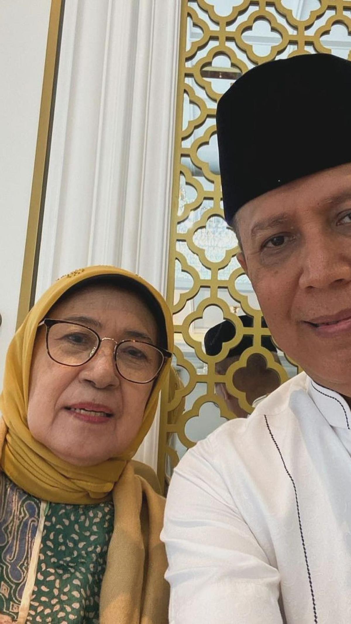 Di usia nya yang tak lagi muda, sang ibu justru terlihat tetap cantik dan sehat.&nbsp;<br>
