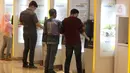 Nasabah melakukan transaksi elektronik perbankan melalui ATM di Jakarta, Selasa (4/2/2020). Dari nilai tersebut, penopang utama transaksi e-channel Mandiri adalah jaringan ATM dengan jumlah 967 transaksi dan Mandiri Online dengan 400 juta transaksi. (Liputan6.com/Angga Yuniar)