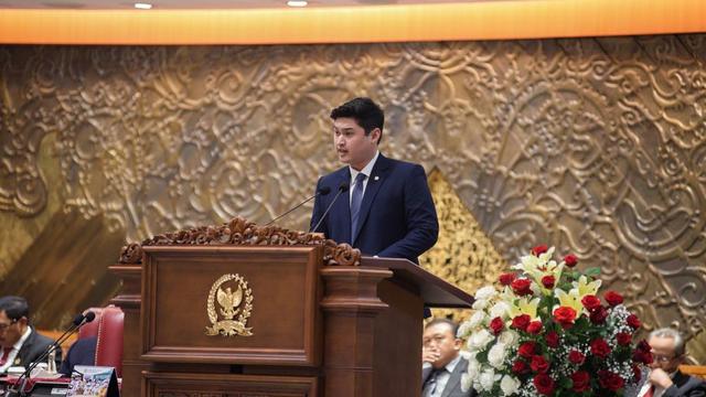 Potret Rizki Natakusumah calon suami Beby Tsabina (Sumber: Instagram/@riznatakusumah)