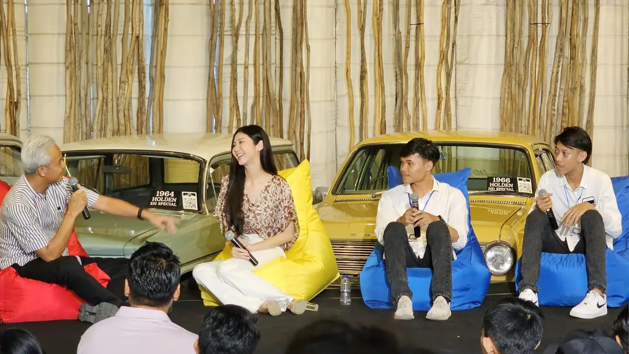 Bakal capres PDI Perjuangan (PDIP) Ganjar Pranowo menggelar dialog dengan Gen Z dan anak-anak muda Bali, Sabtu (17/6/2023).