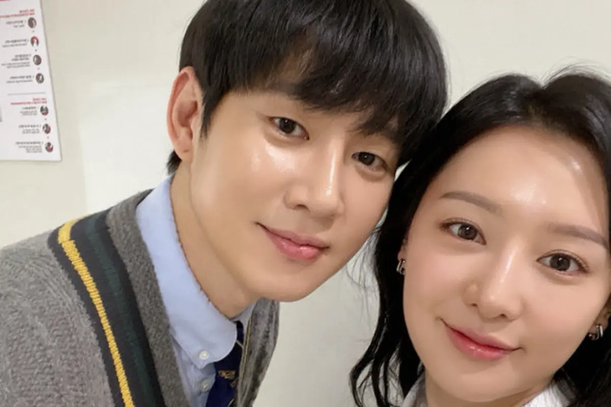 Park Sung Hoon Bantah Rumor Keturunan Chaebol, Ternyata Tumbuh Dalam Keluarga Miskin (doc: Instagram.com/@boxabum)
