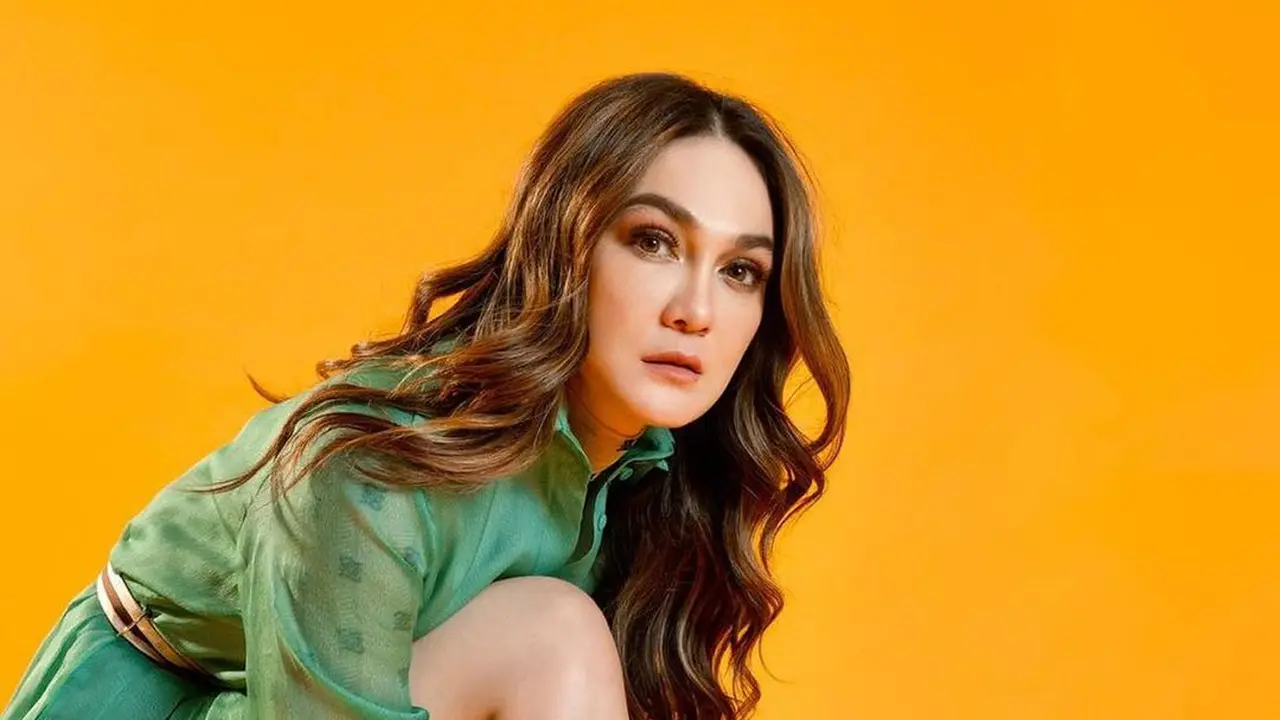 [Fimela] Luna Maya