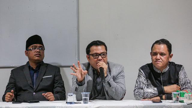 Dewan Pimpinan Cabang Peradi Jakarta Barat melayangkan somasi terhadap pengacara bernama lengkap Hotman Paris Hutapea ini.