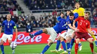 Timnas Italia harus puas bermain imbang 1-1 kontra Swiss pada laga lanjutan Grup C kualifikasi Piala Dunia 2022 zona Eropa di Stado Olimpico, Sabtu (13/11/2021) dini hari WIB. (AFP/Alberto Pizzoli)