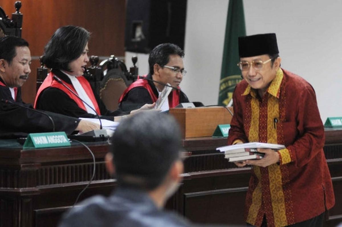 Waryono Karno bacakan nota pembelaan atas tuntutan JPU