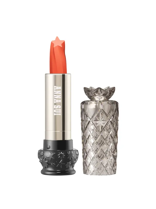 Lipstick: Anna Sui-Vivid Star