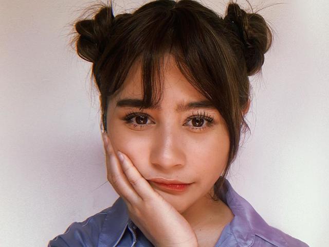 Disangka Pacaran Prilly Latuconsina Dan Dikta Pamer Foto Intim News Entertainment Fimela Com