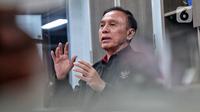 Ketua Umum PSSI Mochamad Iriawan saat mengunjungi Liputan6.com di Jakarta, Selasa (1/11/2022). (Liputan6.com/Angga Yuniar)