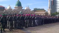 Pasukan gabungan TNI/Polri amankan pilkada (Foto: Ajang Nurdin)
