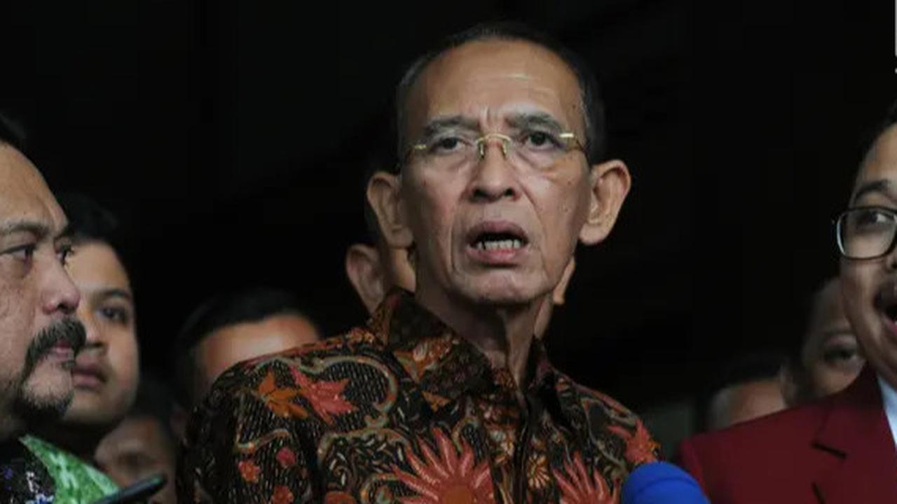 Suryadharma Ali dan Jejak Peluru di Ruang Kerjanya