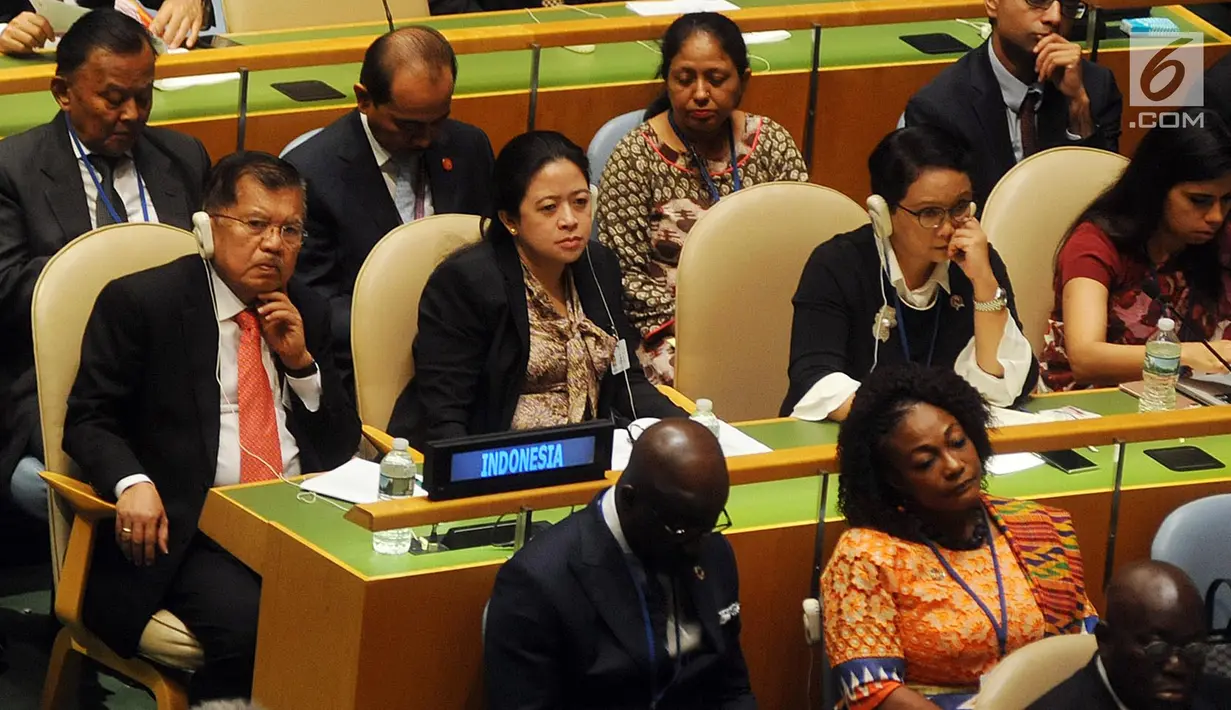 Wakil Presiden Jusuf Kalla didamping Menko PMK Puan Maharani dan Menlu Retno Marsudi menghadiri pembukaan Sidang Umum PBB di New York, Amerika Serikat, Selasa (19/9) waktu AS. (Liputan6.com/Tim Media Wapres)