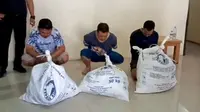 Penampakan 3 Karung Uang Disita Polisi dari Sopir Bank Daerah yang Bawa Kabur Rp 10 Miliar (Fajar Abrori/Liputan6.com)