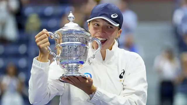 Foto: Juara US Open 2022, Iga Swiatek Raih Gelar Grand Slam Kedua Tahun Ini dan Samai Raihan Angelique Kerber