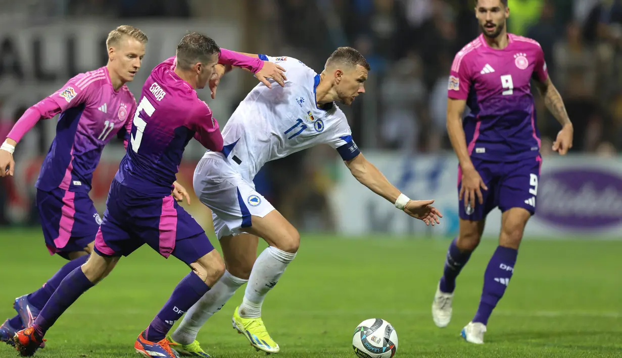 Pertandingan antara Bosnia-Herzegovina melawan Jerman berlangsung cukup menarik. Tuan rumah Bosnia memberikan perlawanan dengan cukup baik. (AP Photo/Armin Durgut)