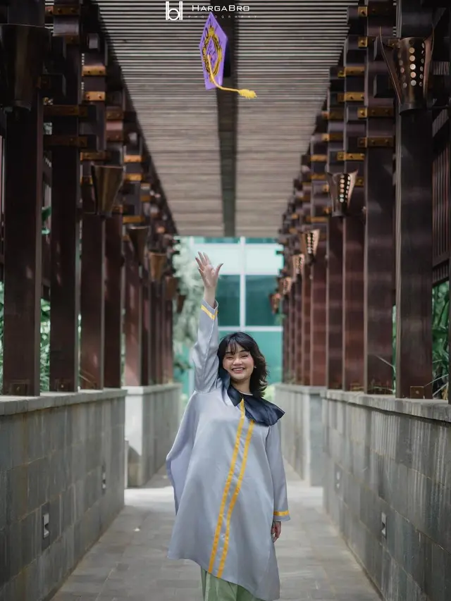 6 Potret Mima Shafa Putri Mona Ratuliu Saat Wisuda, Lulus SMA Bareng Kekasih