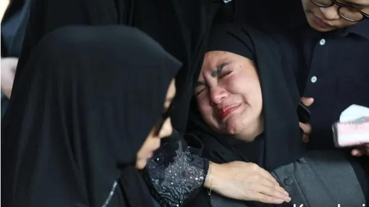 Olla Ramlan Baru Tiba dari Luar Kota, Tak di Sisi Ibunda Saat Meninggal