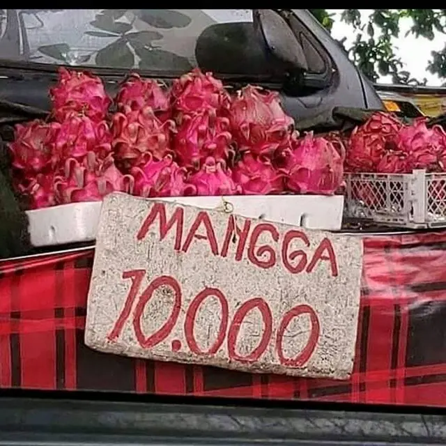 6 Tulisan Nama Buah Tak Sesuai dengan yang Dijual Ini Nyeleneh