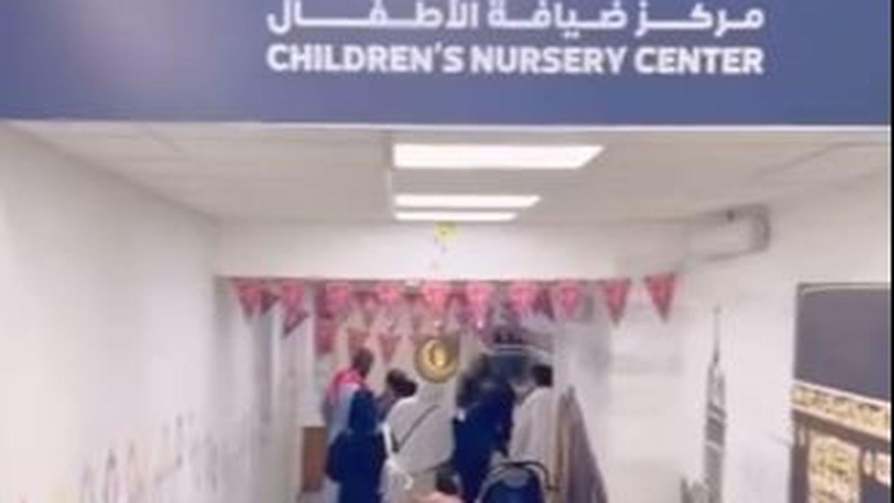 Tiba di lantai satu, maka jemaah bisa menemukan sebuah tempat yang diberi nama Childern's Nursery Center.
