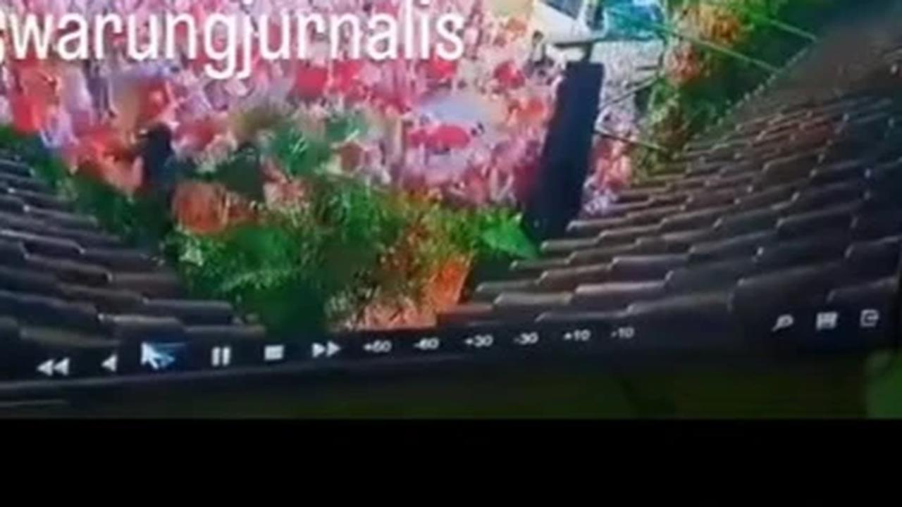 detik-detik mobil mbg tabrak siswa sdn kalibaru 01
