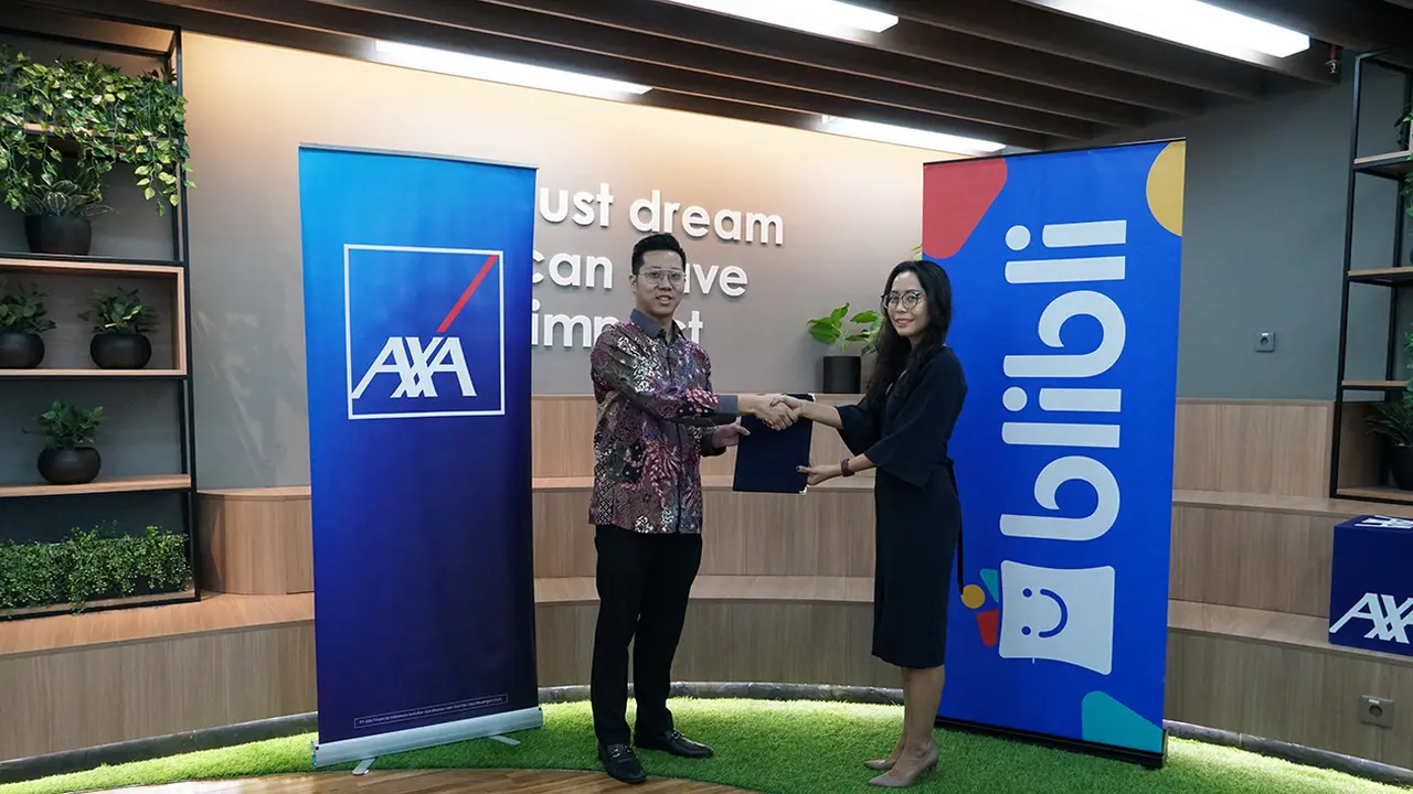 AXA.