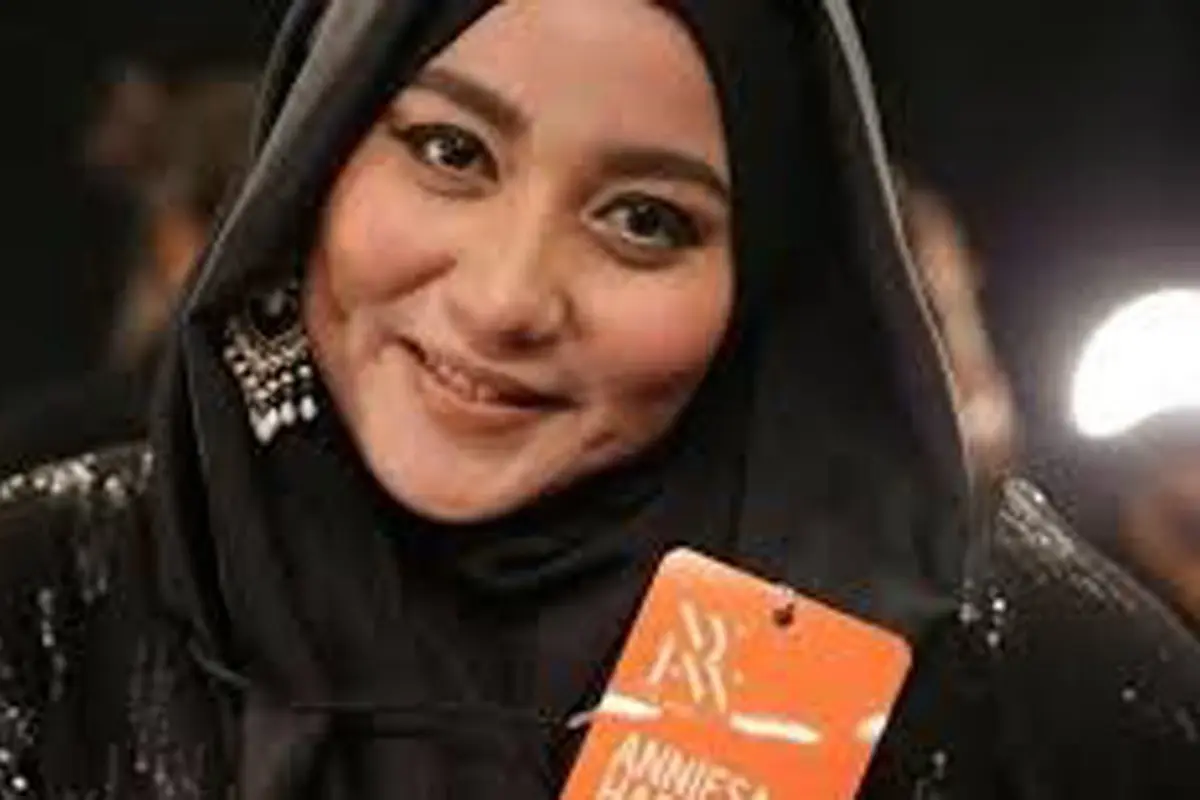 [Bintang] Anniesa Hasibuan