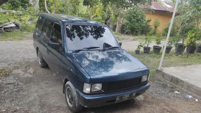 Isuzu Panther 2.3 HI Grade (1995)