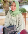 Bagi pecinta musik dangdut, mungkin sudah tidak asing dengan nama Yeni Inka. Tidak hanya berparas cantik, tapi juga memiliki suara merdu. Penyanyi asal Blora itu juga menorehkan banyak prestasi. Inka menduduki peringkat teratas di dalam daftar Most Streamed Artists di YouTube Indonesia dengan total lebih dari 1 miliar views. [Instagram/yeniinka]