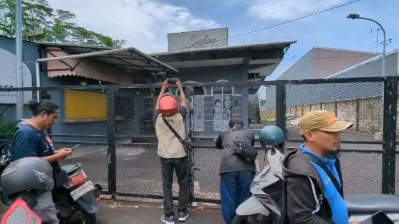 Tak Hanya Kantor, KPK Ikut Segel Salon BigBoss Milik Bupati Pekalongan