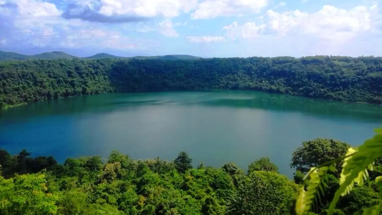 Danau Asmara NTT
