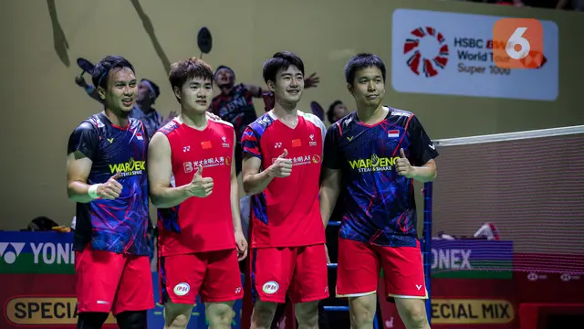 Foto: Sempat Pegang Kendali Permainan, Ahsan/Hendra Malah Kena Comeback Pasangan China di Indonesia Open 2024