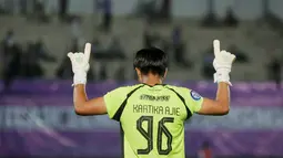 Di Laga ini, Kartika Ajie juga tampil tangguh di bawah mistar gawang dan mencatatakan Clean Sheet untuk Persita Tangerang. (Bola.com/M Iqbal Ichsan)