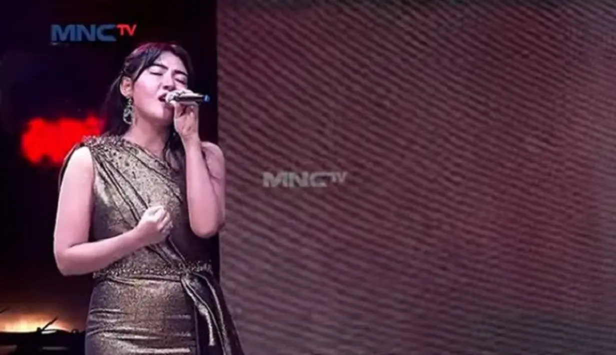 <p>Hal ini bermula ketika Via Vallen tampil di Ambyar Awards 2002 lalu. (Foto: YouTube: MNCTV Official)</p>