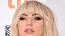 Bukan hanya itu, dalam foto yang kini menjadi viral di dunia maya, wajah Lady Gaga dalam patung itu terlihat begitu murung. Hal tersebut lah yang mengundang komentar para penggemar yang mengungkap kekecewaannya. (AFP/Alberto E.Rodriguez)