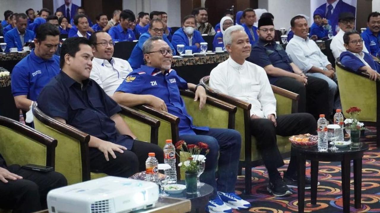 Ketua Umum PAN Zulkifli Hasan bersama Ganjar Pranowo dan Erick Thohir.