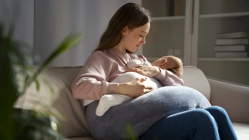 ASI adalah Nutrisi Terbaik untuk Bayi, Kapan Susu Formula Boleh Diberikan?