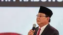 Calon presiden nomor urut 02 Prabowo Subianto memberi paparannya dalam debat kedua Pilpres 2019 di Hotel Sultan, Jakarta, Minggu (17/2). Dalam debat kedua ini tidak ada kisi-kisi. (Liputan6.com/Faizal Fanani)