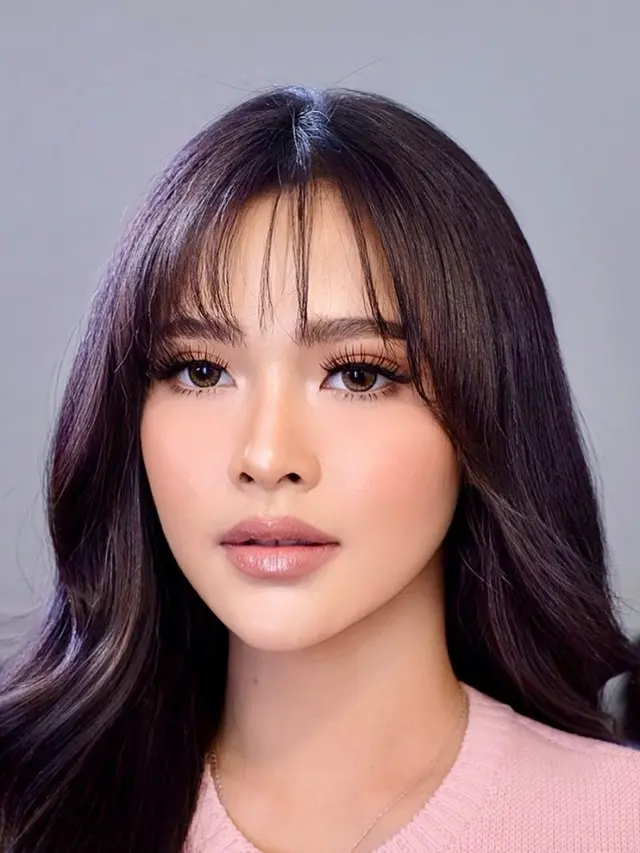 Bella Bonita bak Barbie. [@deanmua_]