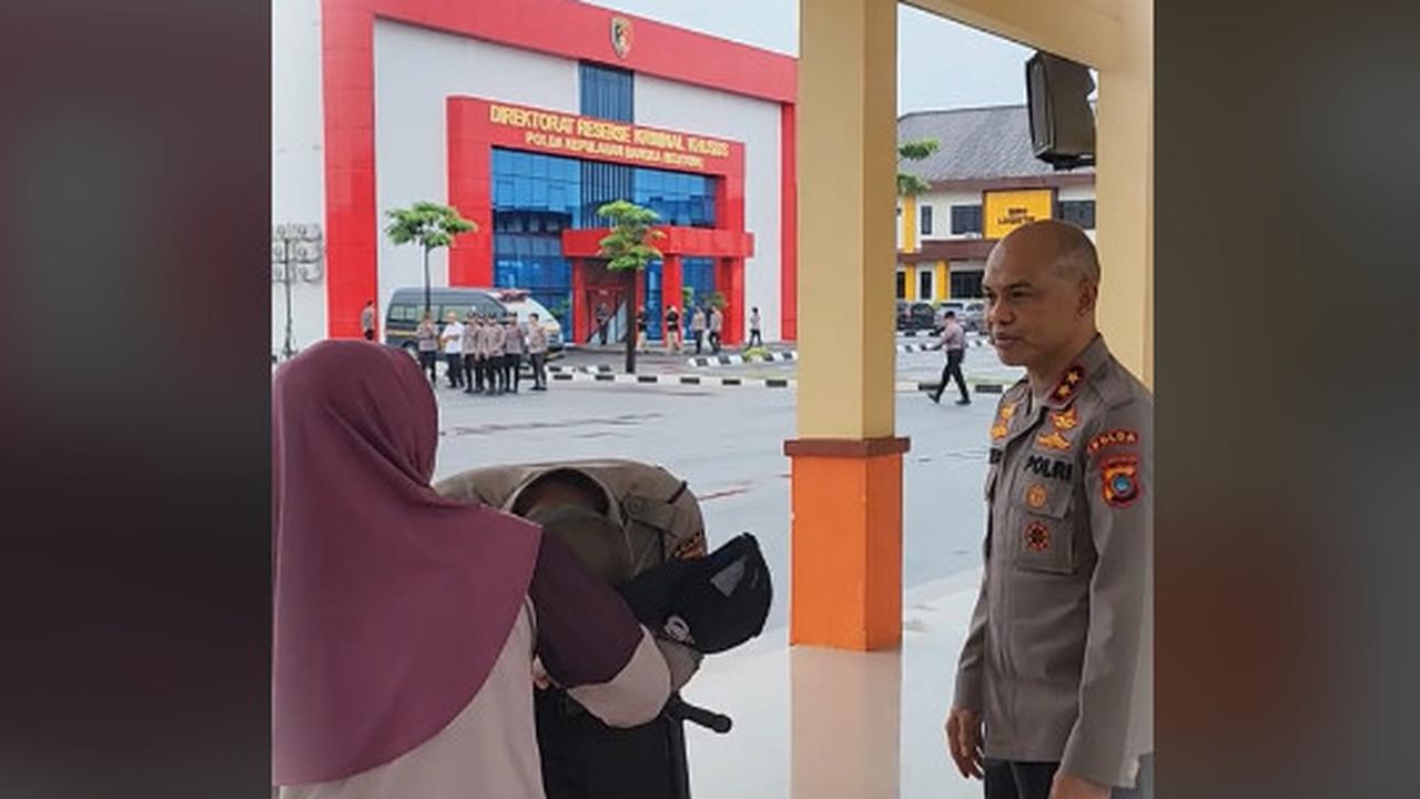 Sama-Sama Tugas di Polda, Ibu Petugas Kebersihan Anaknya Anggota Polisi Sampai Didatangi Jenderal Polri