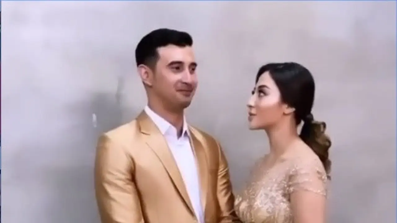 7 Momen Kebersamaan Ali Syakieb dan Margin Winaya, Aksi Pemotretannya Viral