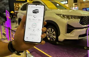 Toyota Innova Zenix Kini Bisa Dikendalikan Lewat HP