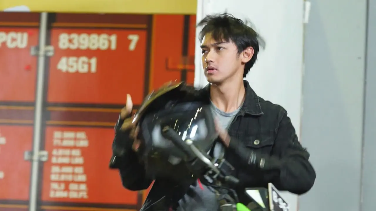 Badai Pasti Berlalu