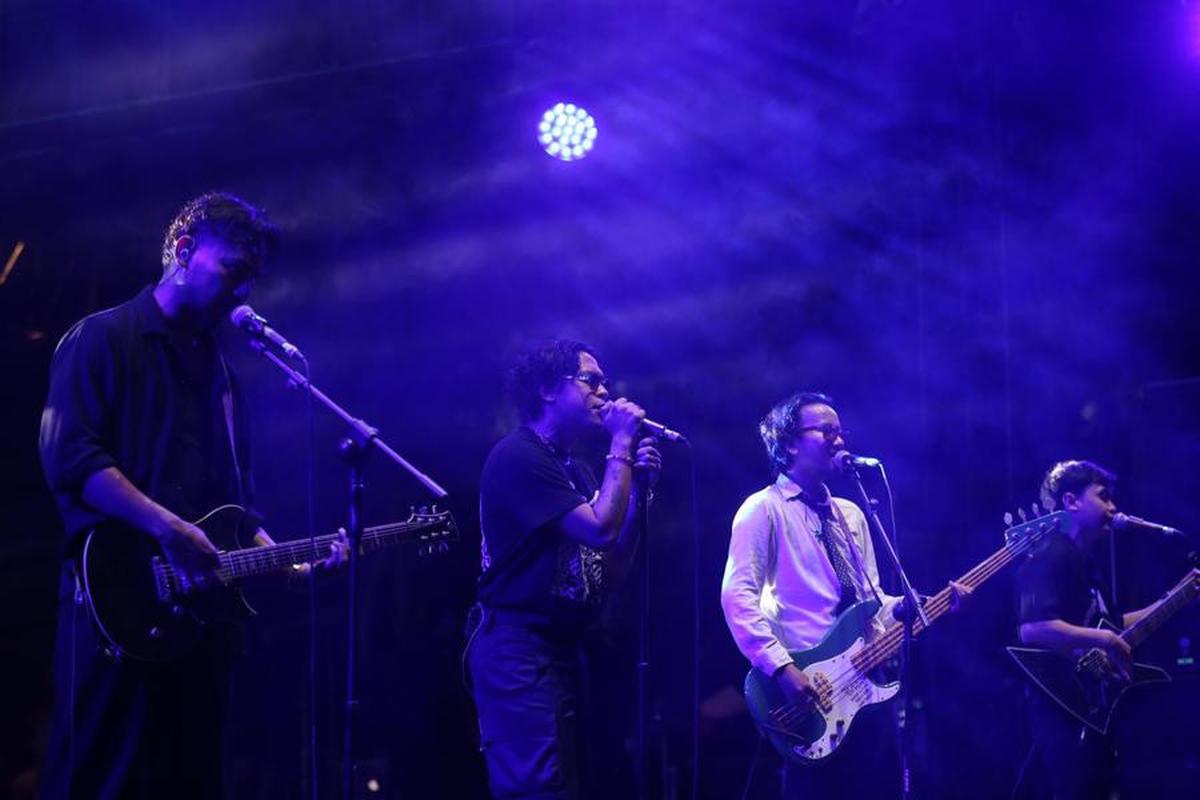 Pecah! 10 Potret .FEAST Gebrak KapanLagi Buka Bareng (KLBB) BRI Festival 2025 - Puluhan Ribu Penonton Membara Nyanyi Bareng