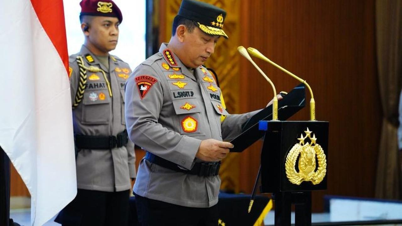 Kapolri Lantik Pejabat Baru, Tegaskan Pentingnya Rotasi Jabatan Polri untuk Organisasi
