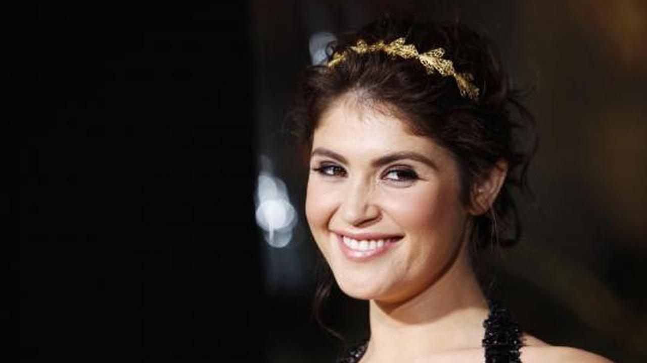 Aktris Gemma Arterton tampil cantik dan seksi di Hollywood