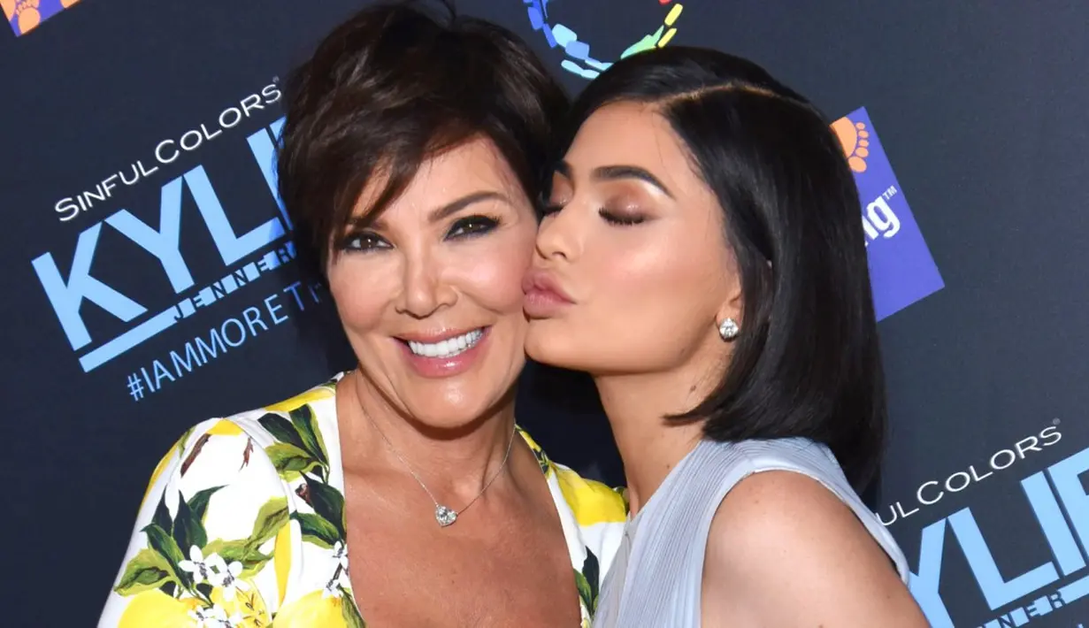 Namun kini anak Kris Jenner, Kylie Jenner mendapatkan predikat sebagai perempuan tersukses versi Forbes. (Us Weekly)